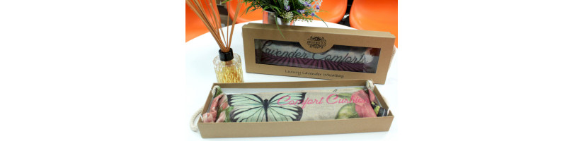 Sacos de trigo em caixa de presente