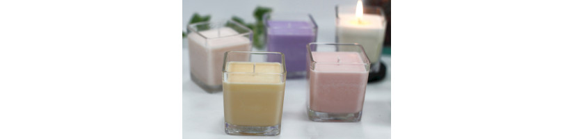 Velas em pote de cera de soja sem rótulo